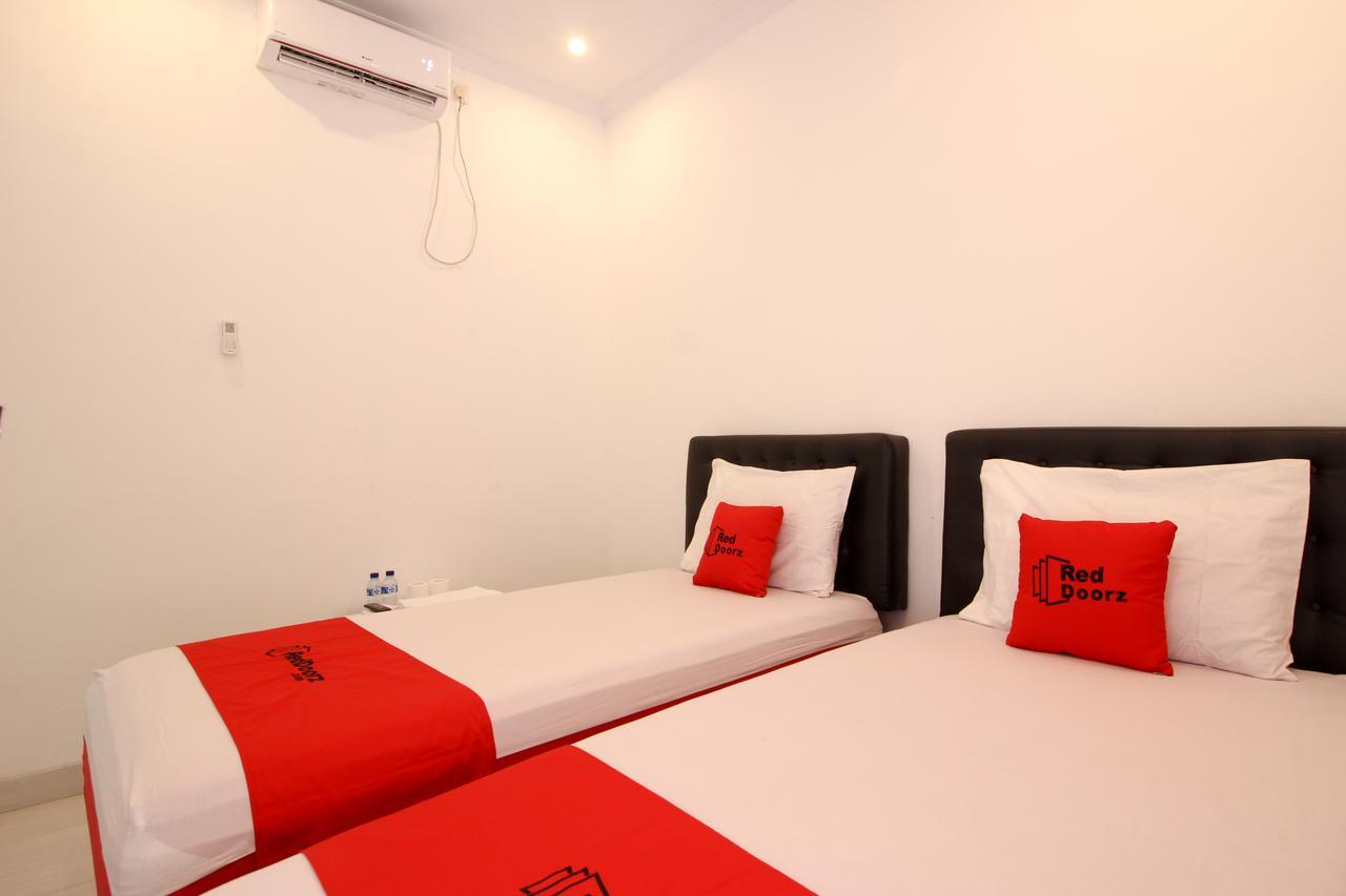 Reddoorz Plus @ Prawirotaman 3 Yogyakarta Extérieur photo