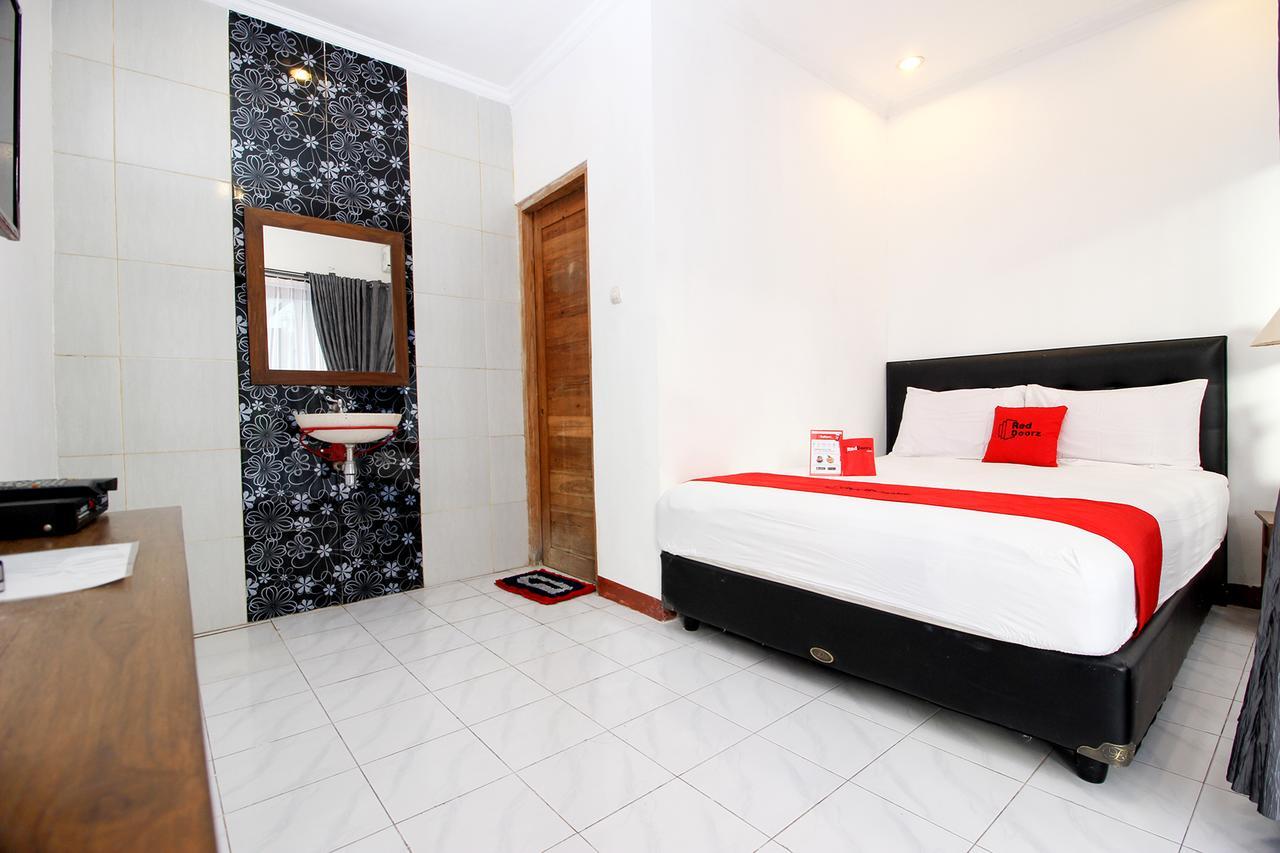 Reddoorz Plus @ Prawirotaman 3 Yogyakarta Extérieur photo