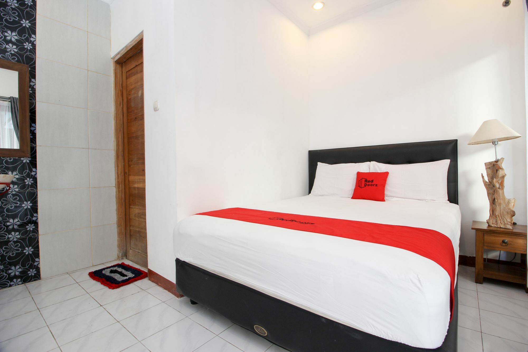 Reddoorz Plus @ Prawirotaman 3 Yogyakarta Extérieur photo